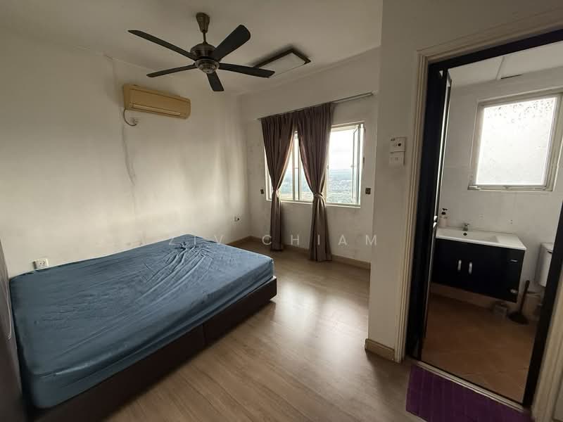 Pangsapuri untuk Dijual di Permas Ville Apartment - Ziv Chiam - Bedroom - PropertyGuru.com.my