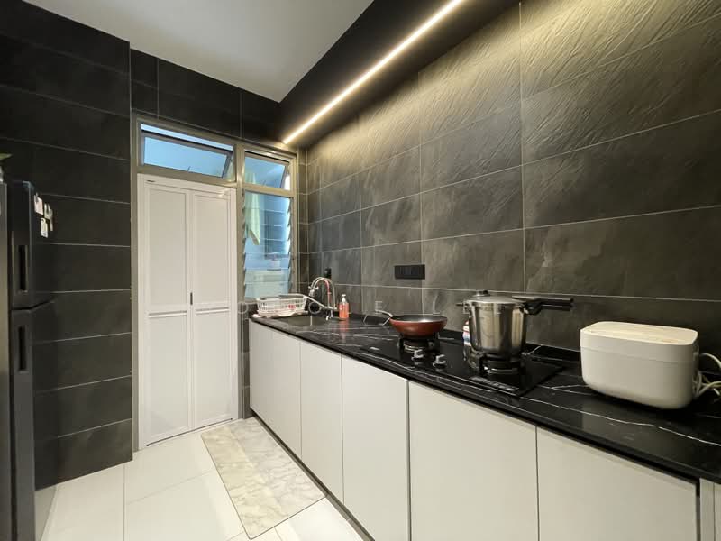 Kondominium untuk Dijual di All Seasons Park - Mocole Lee - Kitchen - PropertyGuru.com.my