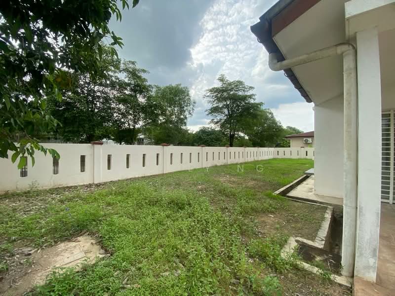 Semi-Detached House for Sale in Rawang (Selangor) - Shirly Ng - Exterior - PropertyGuru.com.my