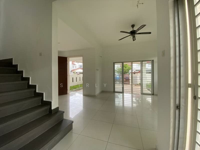 Semi-Detached House for Sale in Rawang (Selangor) - Shirly Ng - Living Room - PropertyGuru.com.my