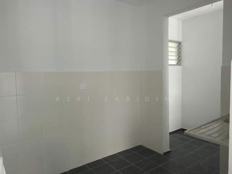 Pangsapuri untuk Dijual di Residensi Laguna Biru 2 - Azri Zabidin - PropertyGuru.com.my