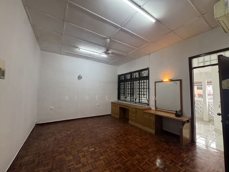 2-storey Terraced House for Sale in Taman Perling (Perling) - Albee Liew - PropertyGuru.com.my