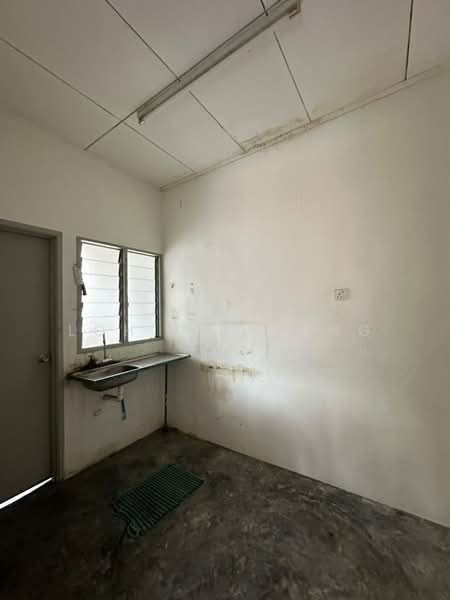 Rumah Flat untuk Dijual di Taman Pulai Flora - Cora Loh - PropertyGuru.com.my