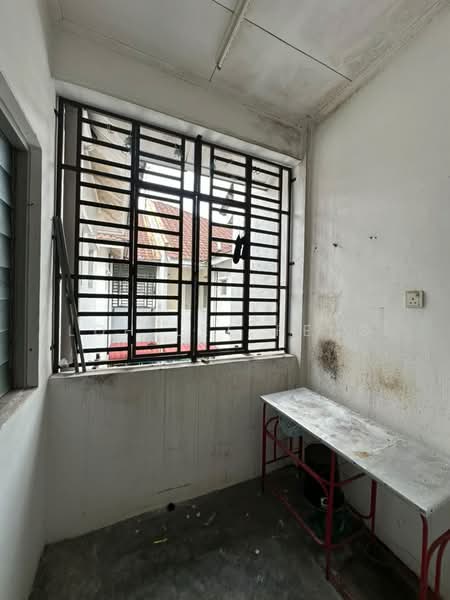 Rumah Flat untuk Dijual di Taman Pulai Flora - Cora Loh - PropertyGuru.com.my