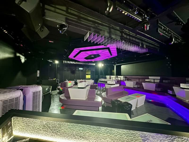 Shop for Rent in KL City Centre (Kuala Lumpur) - Daniel Wu - Interior - PropertyGuru.com.my