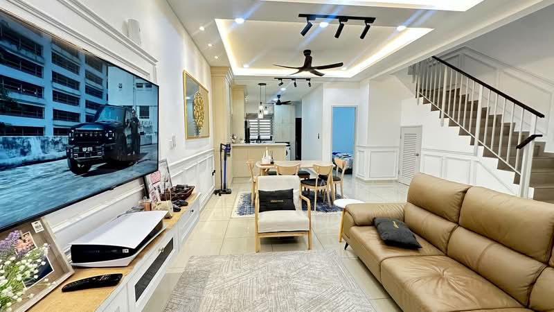 Rumah Teres 2 Tingkat untuk Dijual di Semenyih (Selangor) - Azli Ibrahim - Living Room - PropertyGuru.com.my