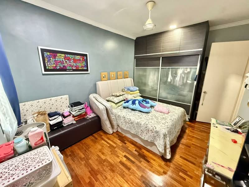 Rumah Teres 2 Tingkat untuk Dijual di Alam Damai (Cheras) - Danilo Lim - Bedroom - PropertyGuru.com.my