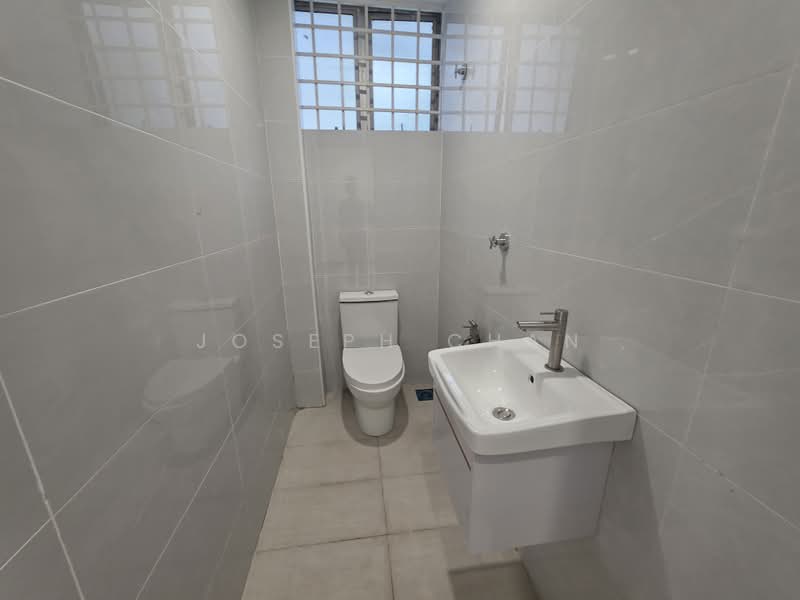 Rumah Bandar untuk Dijual di Seksyen 7 (Shah Alam) - Joseph Chan - Bathroom - PropertyGuru.com.my