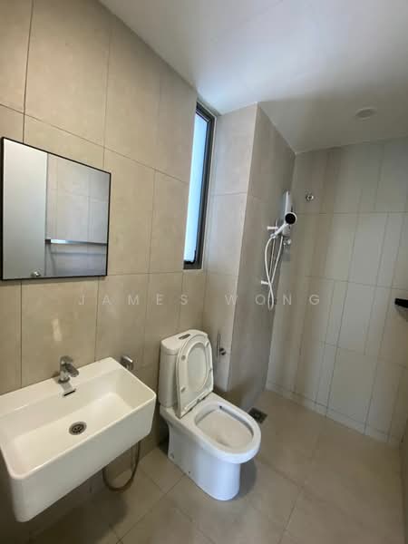 Servis Apartment untuk Disewa di Kenwingston Platz - James Wong - Bathroom - PropertyGuru.com.my