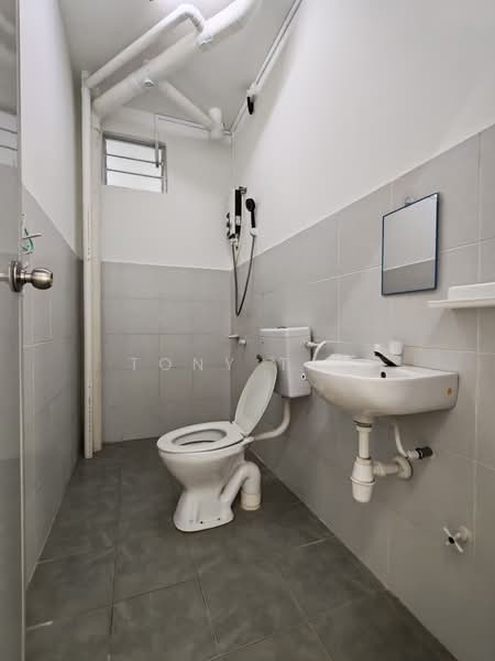 Rumah Flat untuk Disewa di Setia Indah Flat - Tony Tan - PropertyGuru.com.my