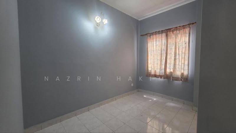 Rumah Teres untuk Dijual di Taman Bukit Subang (Shah Alam) - Nazrin Hakimin - Interior - PropertyGuru.com.my