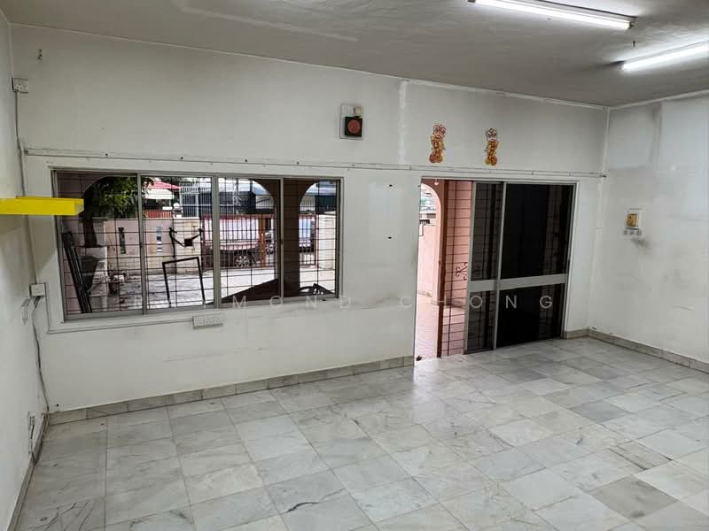 Rumah Teres 2 Tingkat untuk Dijual di Taman Mutiara Barat (Cheras) - Raymond Chong - Living Room - PropertyGuru.com.my