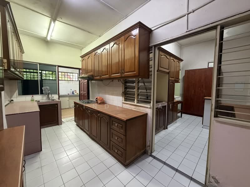 Rumah Teres 2 Tingkat untuk Dijual di Usj 11 (Subang Jaya) - Cindle Tai - Kitchen - PropertyGuru.com.my
