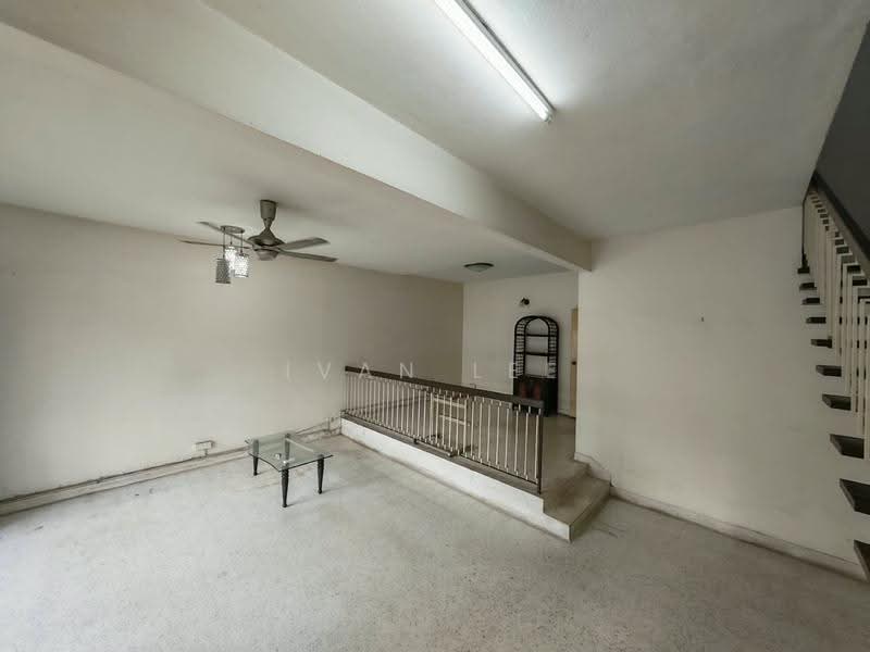 Rumah Teres 2-Tingkat untuk Dijual di Damansara Kim (Petaling Jaya) - Ivan Lee - Living Room - PropertyGuru.com.my