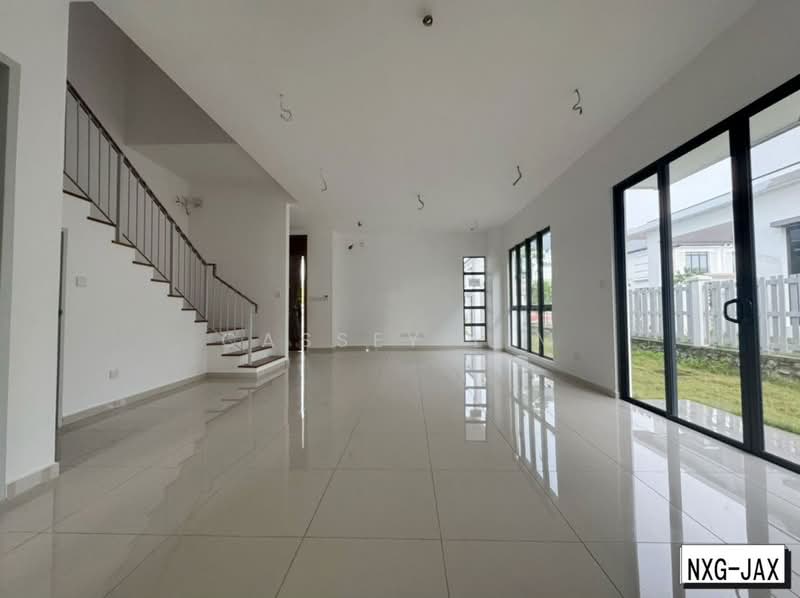 Semi-Detached House for Sale in Shah Alam (Selangor) - Cassey Lim - Living Room - PropertyGuru.com.my