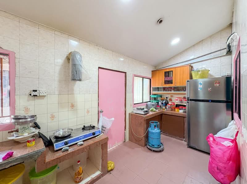 Rumah Teres 1 Tingkat untuk Dijual di Taman Sri Serdang (Seri Kembangan) - Gudrotullah Ikhwan - PropertyGuru.com.my