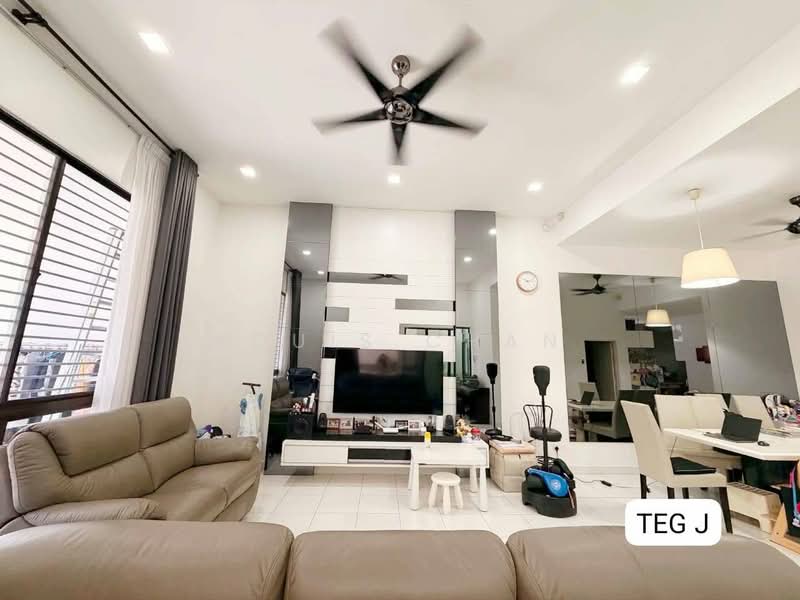 2-storey Terraced House for Sale in Klang (Selangor) - Louis Chan - Living Room - PropertyGuru.com.my