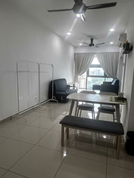 Servis Apartment untuk Disewa di Pacific Star - Nicholas Ooi - Living Room - PropertyGuru.com.my