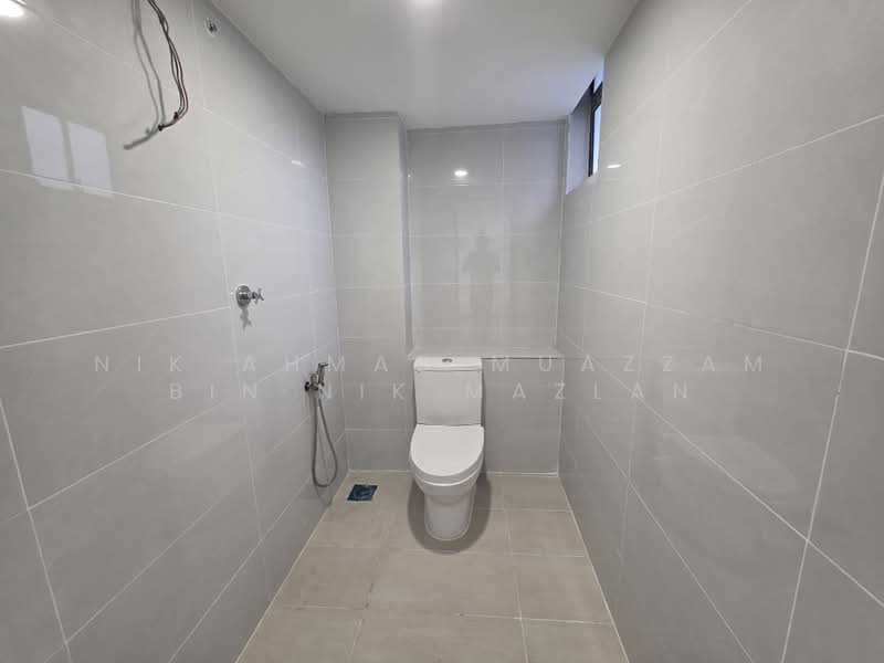 Rumah Bandar untuk Dijual di Seksyen 7 (Shah Alam) - Nik Ahmad Muazzam Bin Nik Mazlan - Bathroom - PropertyGuru.com.my