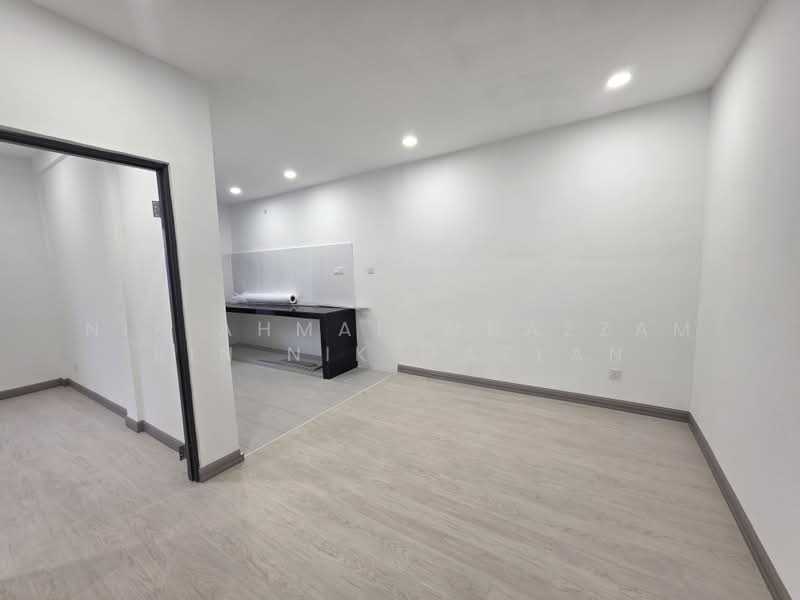 Rumah Bandar untuk Dijual di Seksyen 7 (Shah Alam) - Nik Ahmad Muazzam Bin Nik Mazlan - Interior - PropertyGuru.com.my