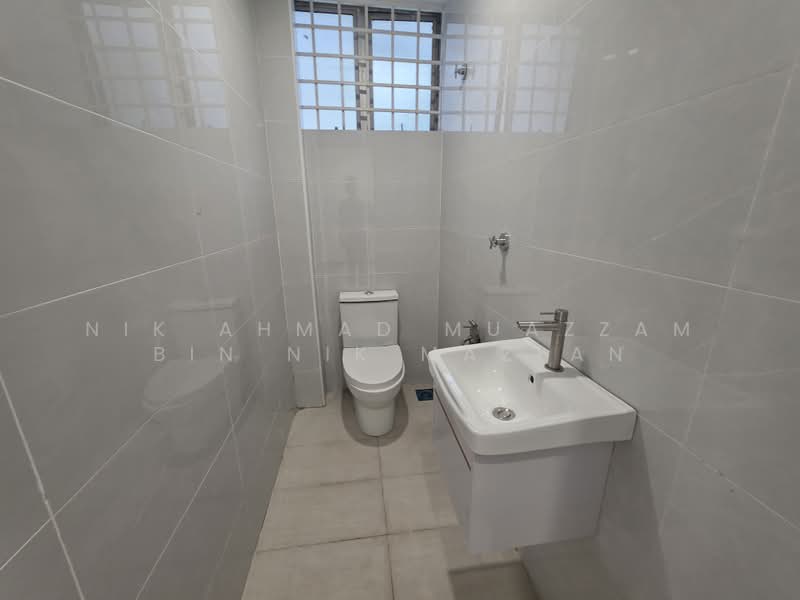 Rumah Bandar untuk Dijual di Seksyen 7 (Shah Alam) - Nik Ahmad Muazzam Bin Nik Mazlan - Bathroom - PropertyGuru.com.my
