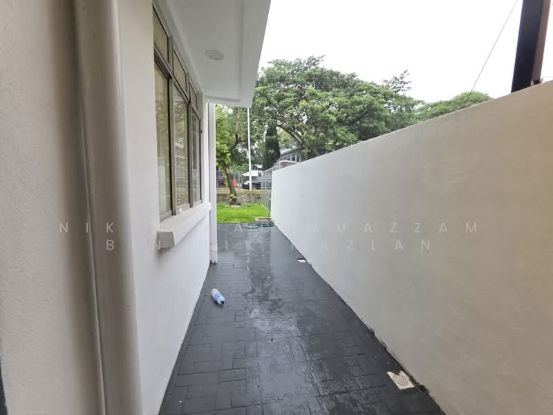 Rumah Bandar untuk Dijual di Seksyen 7 (Shah Alam) - Nik Ahmad Muazzam Bin Nik Mazlan - Exterior - PropertyGuru.com.my