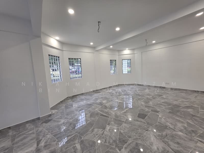 Rumah Bandar untuk Dijual di Seksyen 7 (Shah Alam) - Nik Ahmad Muazzam Bin Nik Mazlan - Interior - PropertyGuru.com.my