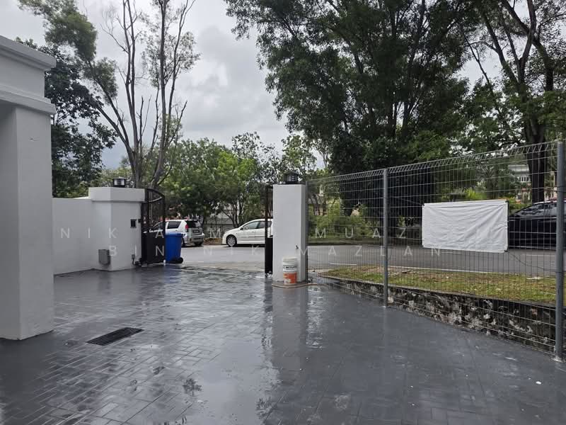 Rumah Bandar untuk Dijual di Seksyen 7 (Shah Alam) - Nik Ahmad Muazzam Bin Nik Mazlan - Exterior - PropertyGuru.com.my