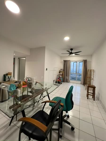 Pangsapuri untuk Disewa di Lily Apartment @ Kuchai Lama - YP Tan - Living Room - PropertyGuru.com.my