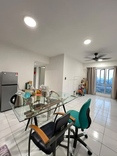 Pangsapuri untuk Disewa di Lily Apartment @ Kuchai Lama - YP Tan - Living Room - PropertyGuru.com.my