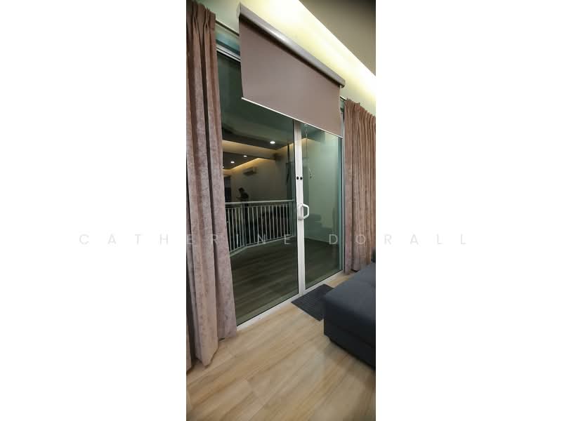 Servis Apartment untuk Disewa di Subang Olives Residence - Catherine Dorall - Balcony - PropertyGuru.com.my