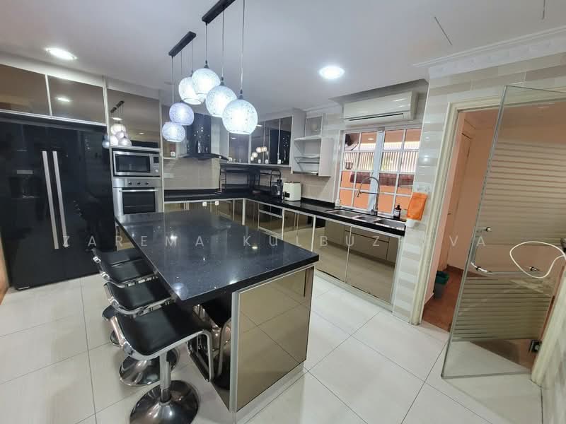Bungalow for Sale in Taman Ampang Utama (Ampang) - Zarema Kulbuzheva - Kitchen - PropertyGuru.com.my
