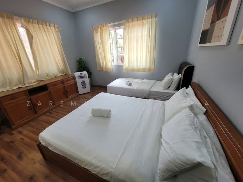 Bungalow for Sale in Taman Ampang Utama (Ampang) - Zarema Kulbuzheva - Bedroom - PropertyGuru.com.my
