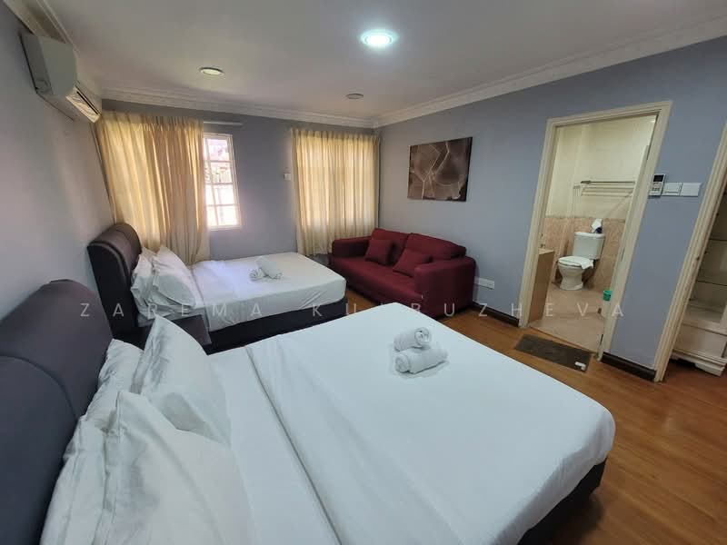 Bungalow for Sale in Taman Ampang Utama (Ampang) - Zarema Kulbuzheva - Bedroom - PropertyGuru.com.my