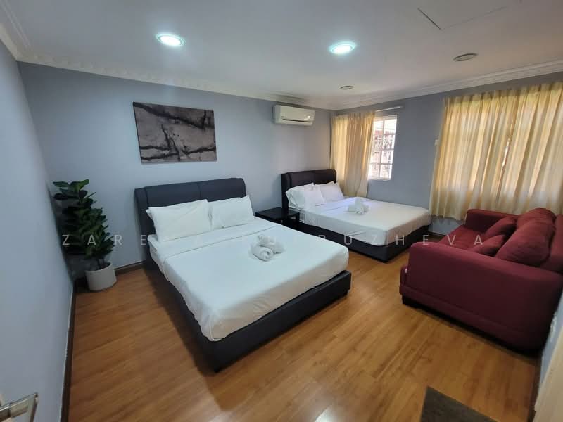 Bungalow for Sale in Taman Ampang Utama (Ampang) - Zarema Kulbuzheva - Bedroom - PropertyGuru.com.my