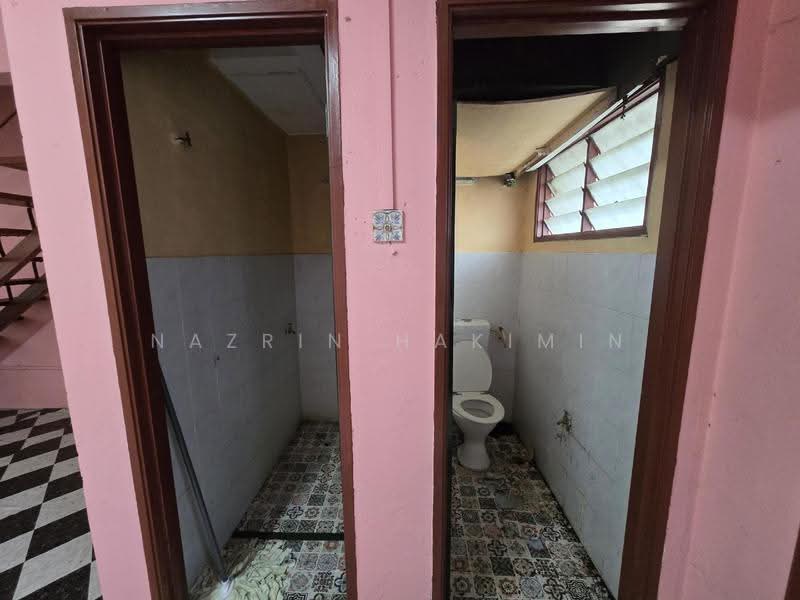 Rumah Teres 2-Tingkat untuk Dijual di Sungai Buloh (Selangor) - Nazrin Hakimin - PropertyGuru.com.my