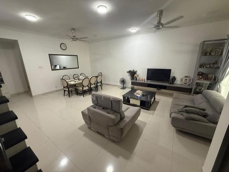 2.5-storey Terraced House for Sale in Taman Meranti Jaya (Puchong) - Janie Lee - Living Room - PropertyGuru.com.my