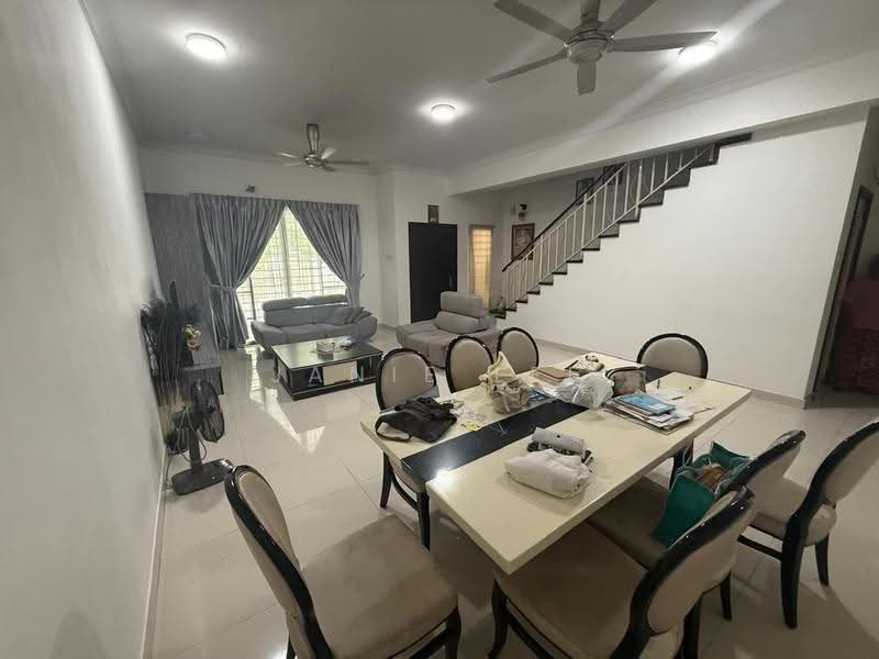 2.5-storey Terraced House for Sale in Taman Meranti Jaya (Puchong) - Janie Lee - Living Room - PropertyGuru.com.my