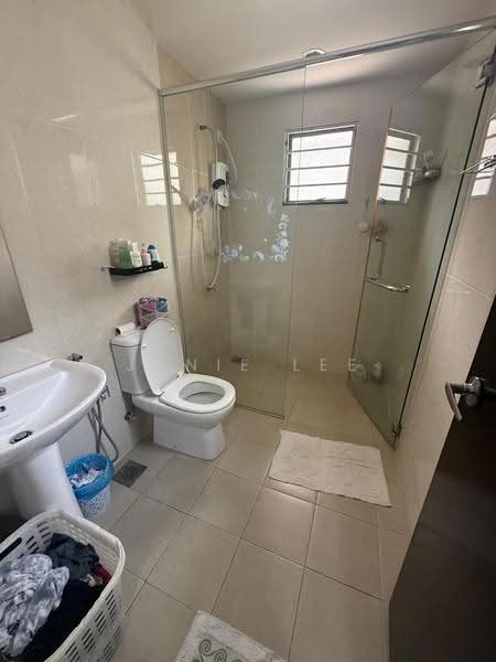 2.5-storey Terraced House for Sale in Taman Meranti Jaya (Puchong) - Janie Lee - Bathroom - PropertyGuru.com.my