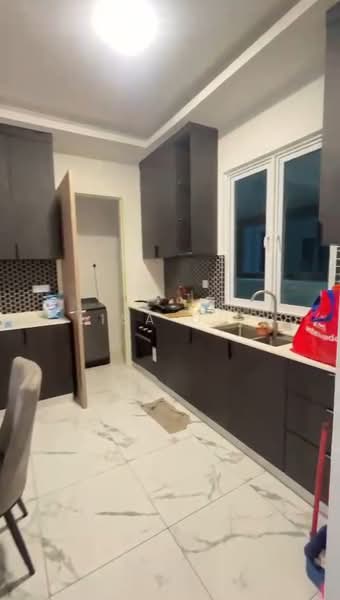 Kondominium untuk Disewa di QuayWest Residence - LISA OOI - PropertyGuru.com.my