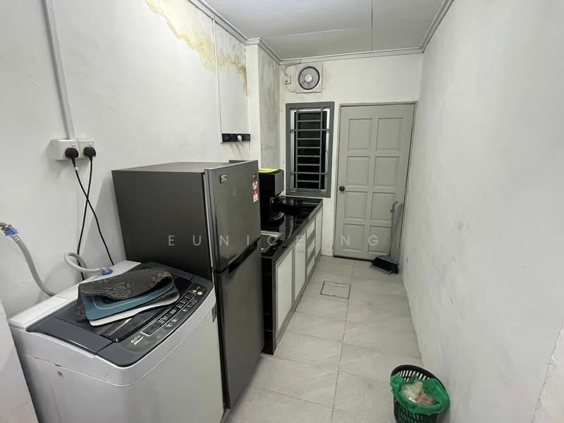 Terraced House for Rent in Taman Damai Jaya (Skudai) - Eunice Ng - Kitchen - PropertyGuru.com.my