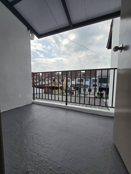 2-storey Terraced House for Rent in SS14 (Subang Jaya) - Yoke Wai Koh - Balcony - PropertyGuru.com.my