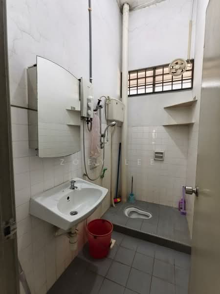 Rumah Teres untuk Dijual di Masai (Johor) - Zoey Lee - Bathroom - PropertyGuru.com.my