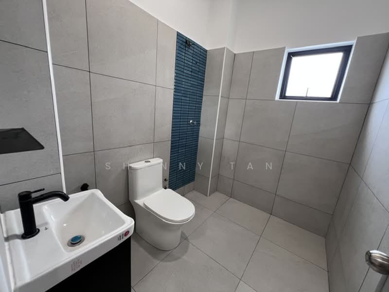 Terraced House for Sale in Bandar Sungai Long (Selangor) - Shanny Tan - Bathroom - PropertyGuru.com.my