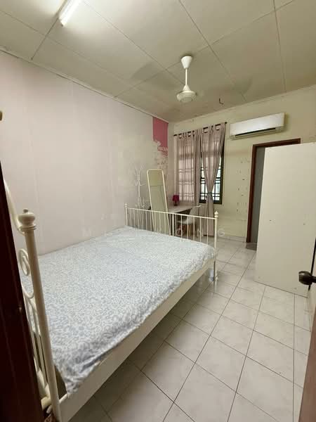 Rumah Teres untuk Dijual di Taman Mutiara Rini (Skudai) - Min Kong - Bedroom - PropertyGuru.com.my