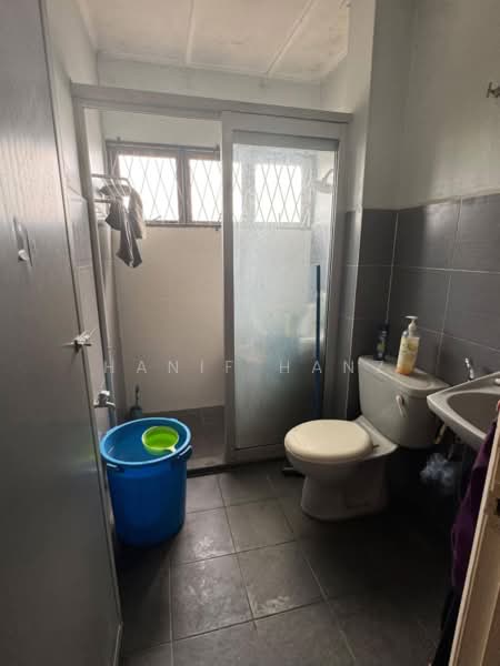 Apartment for Sale at Taman Setiawangsa - Hanif Hanz - Bathroom - PropertyGuru.com.my