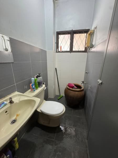 Apartment for Sale at Taman Setiawangsa - Hanif Hanz - Bathroom - PropertyGuru.com.my