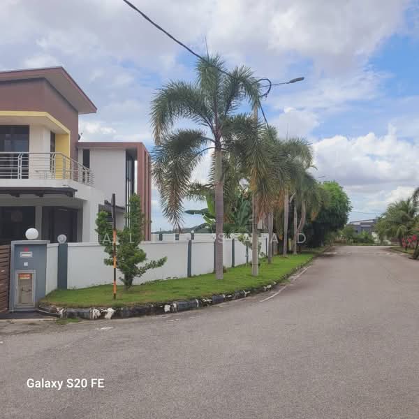 Semi-Detached House for Sale in Bemban (Melaka) - Alif Saad - PropertyGuru.com.my
