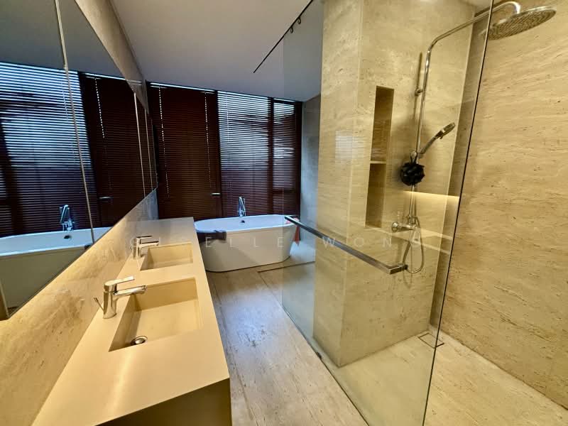 Kondominium untuk Disewa di Shorefront Residences - Giselle Wong - Bathroom - PropertyGuru.com.my