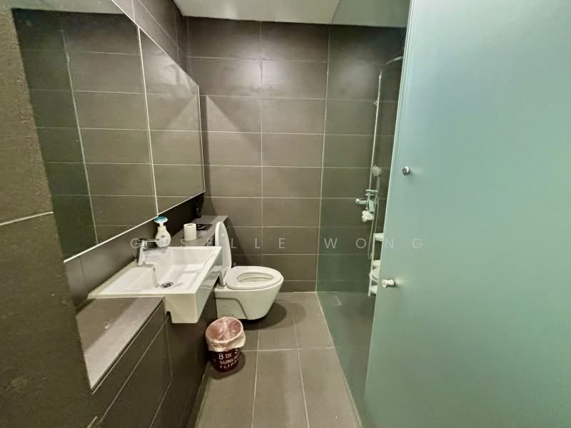 Kondominium untuk Disewa di Shorefront Residences - Giselle Wong - Bathroom - PropertyGuru.com.my